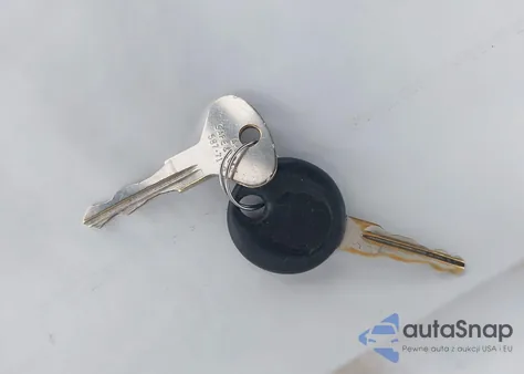 1985 Porsche 944 из США, поврежденный, VIN WP0AA0945FN451668